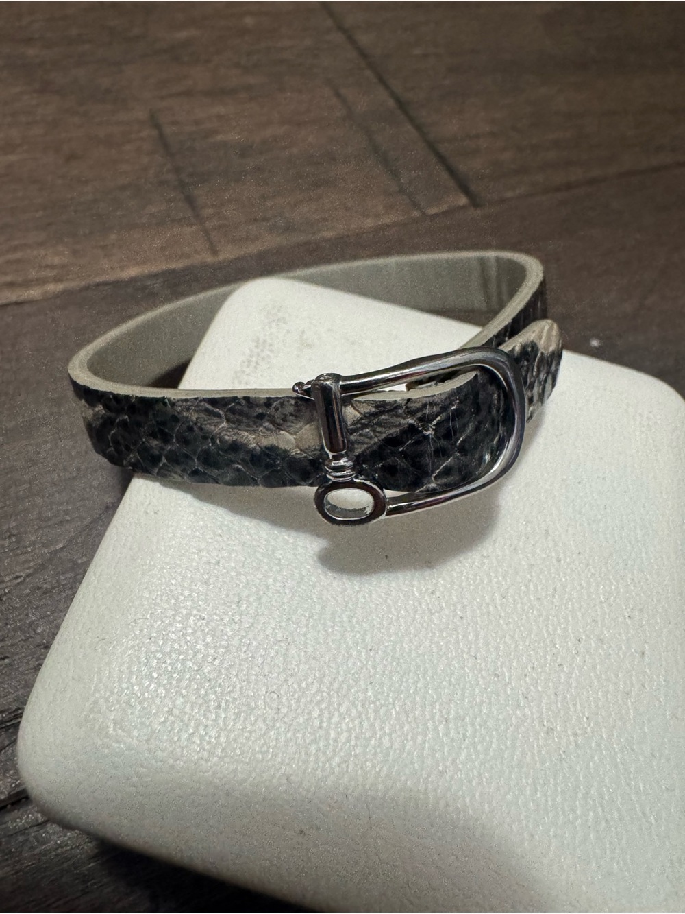 KEEP Collective Black Snake-Texture Bracelet Reversible Grey women’s